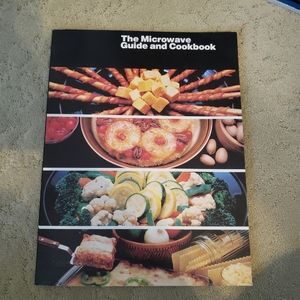 Vintage The Microwave Guide And Cookbook Recipes by General Electric